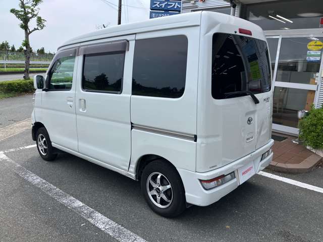 Daihatsu Hijet Cargo 3