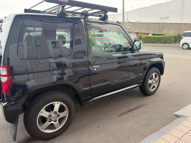 Mitsubishi Pajero Mini 4
