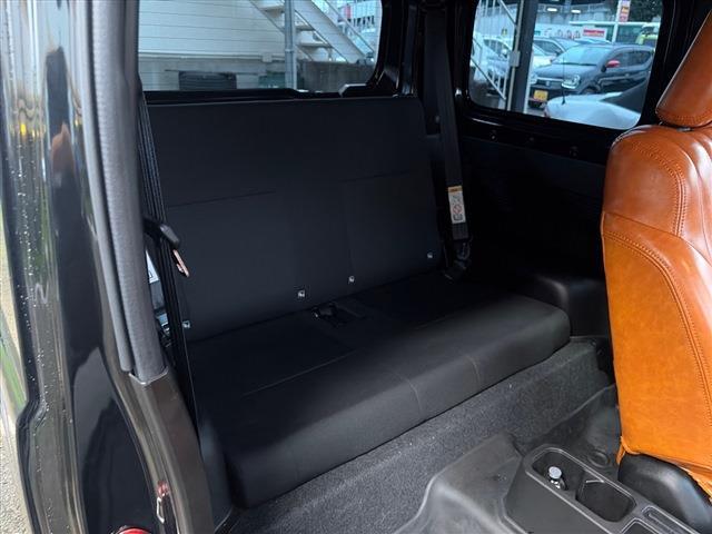 Suzuki Jimny 11