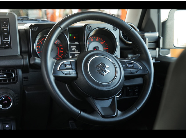 Suzuki Jimny 8