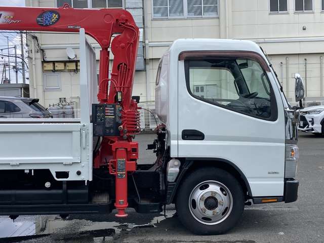 Mitsubishi Fuso Canter 9
