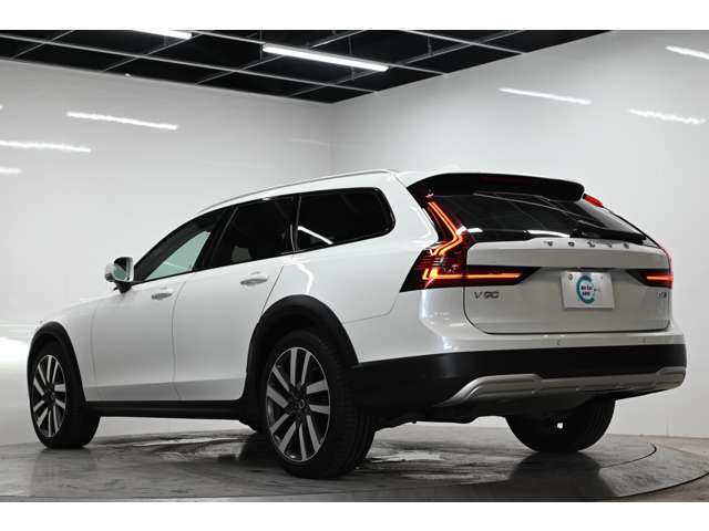 Volvo V90 Cross Country 5