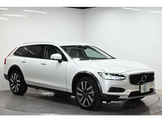 Volvo V90 Cross Country 9