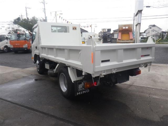 Hino Dutro 7