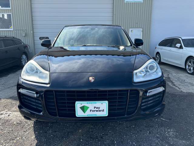 Porsche Cayenne 2