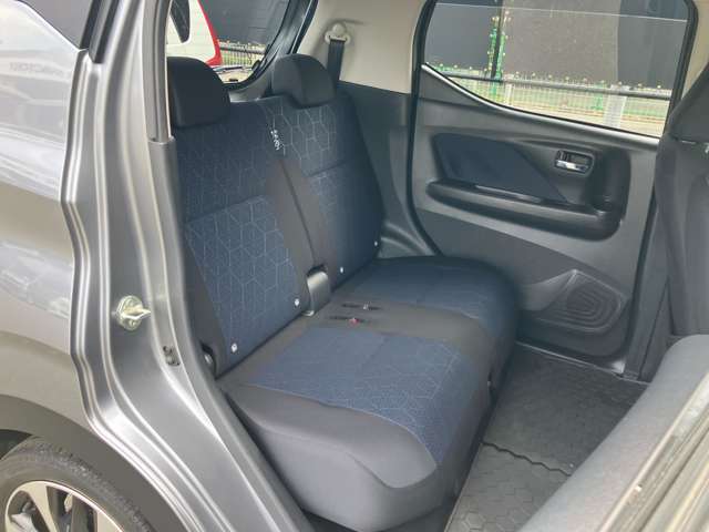Mitsubishi eK X 8