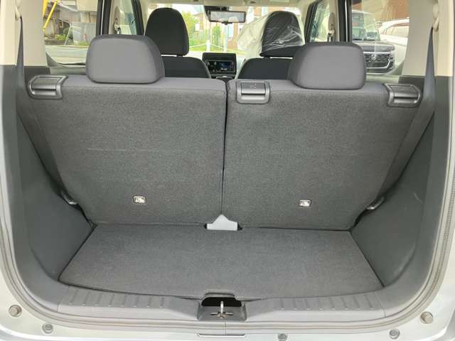 Mitsubishi eK X 9