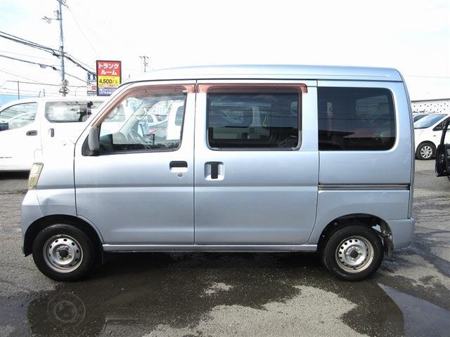 Daihatsu Hijet Cargo 5