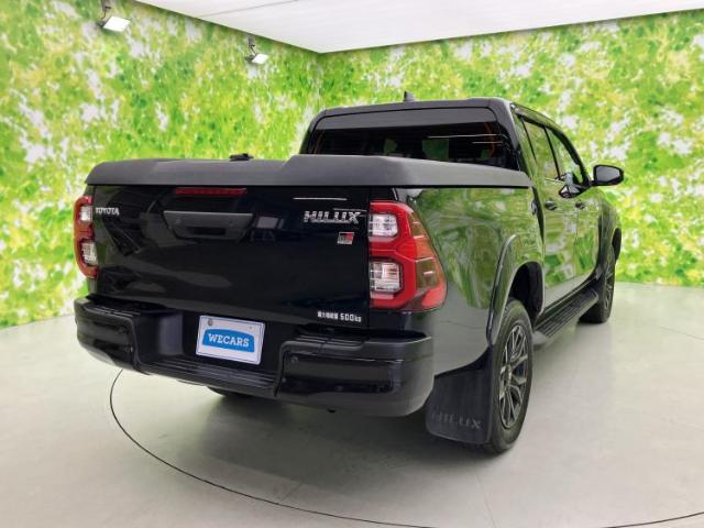 Toyota Hilux 6