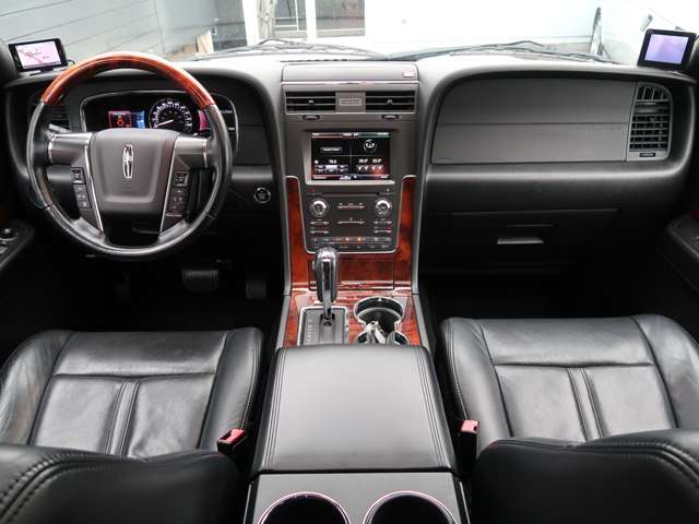 Lincoln ナビゲーター 12