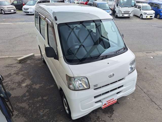 Daihatsu Hijet Cargo 5