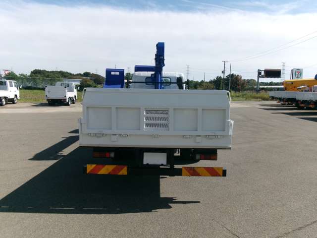 Mitsubishi Fuso Canter 6