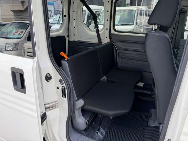 Honda N-VAN 9