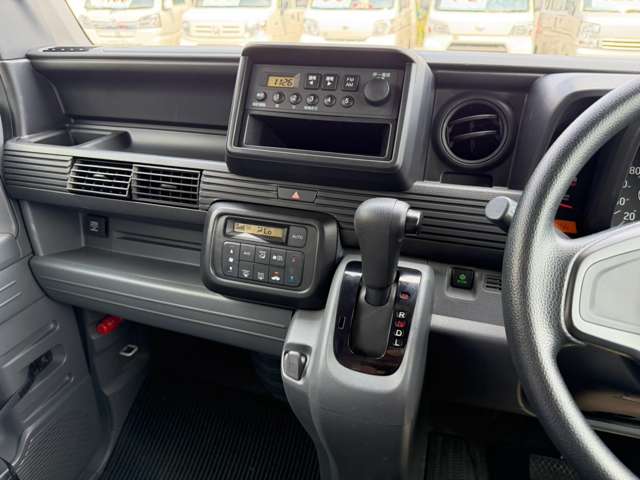 Honda N-VAN 10