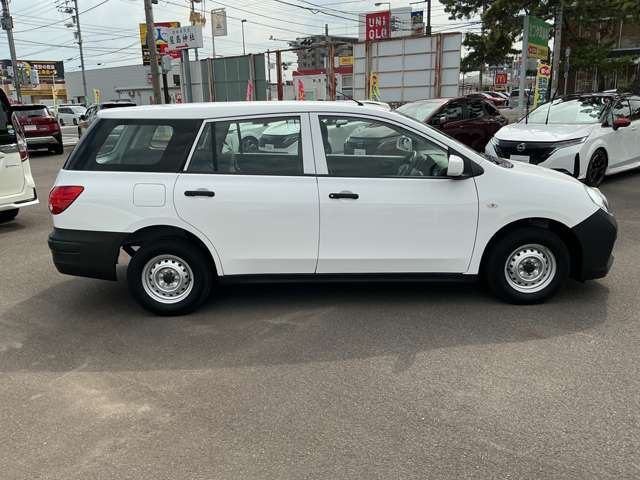 Nissan AD 3