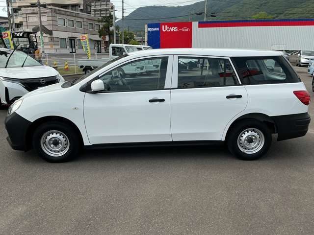 Nissan AD 7