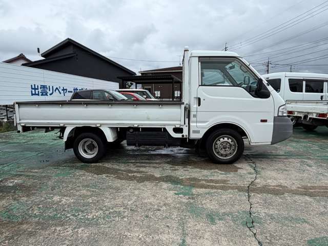 Mazda Bongo Truck 4