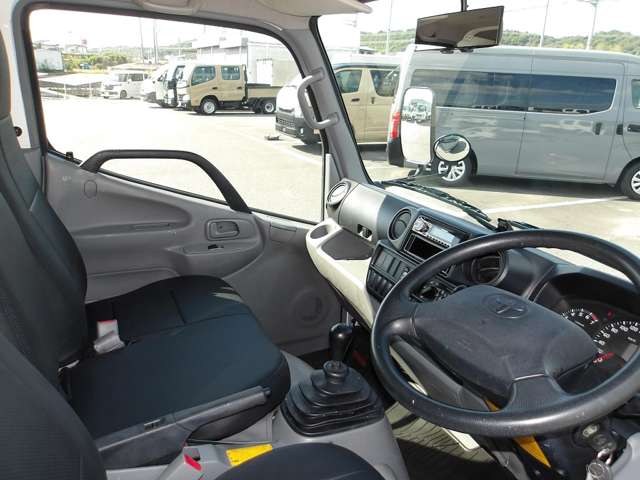 Toyota Toyoace 12