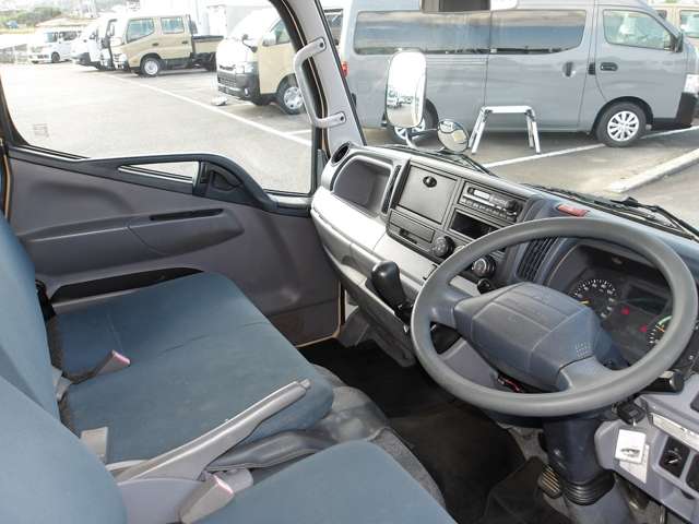 Mitsubishi Fuso Canter 12