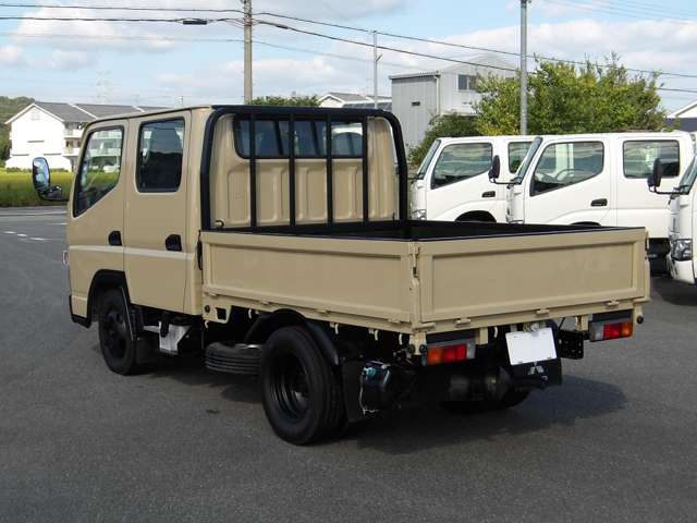Mitsubishi Fuso Canter 4