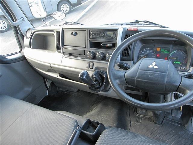 Mitsubishi Fuso Canter 11