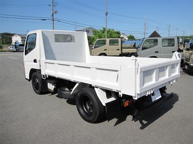 Mitsubishi Fuso Canter 4