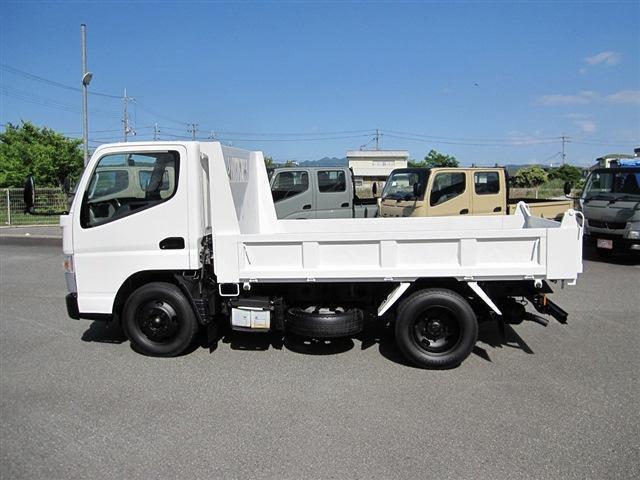 Mitsubishi Fuso Canter 9