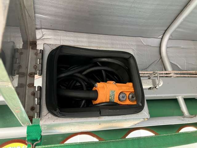 Isuzu Forward 12