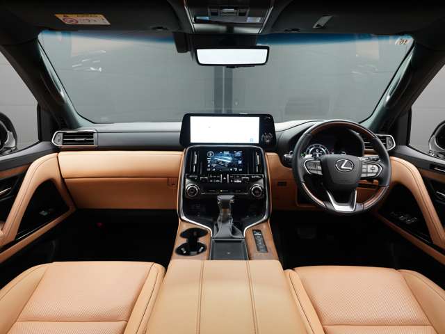 Lexus LX 5