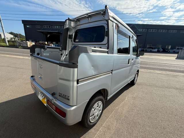 Daihatsu Hijet Deck Van 11