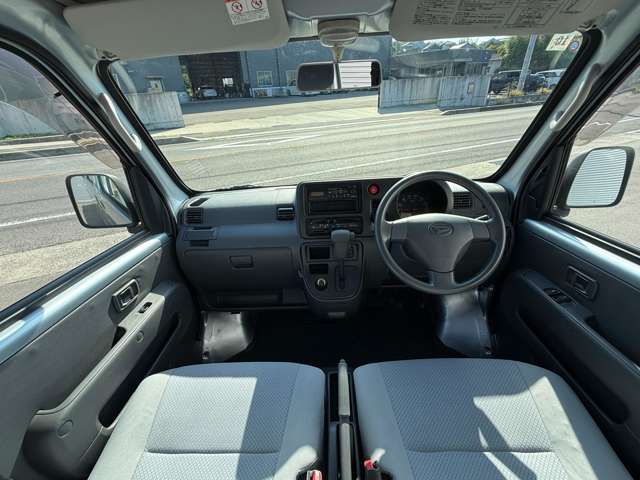 Daihatsu Hijet Deck Van 12