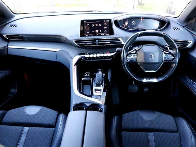 Peugeot 5008 12