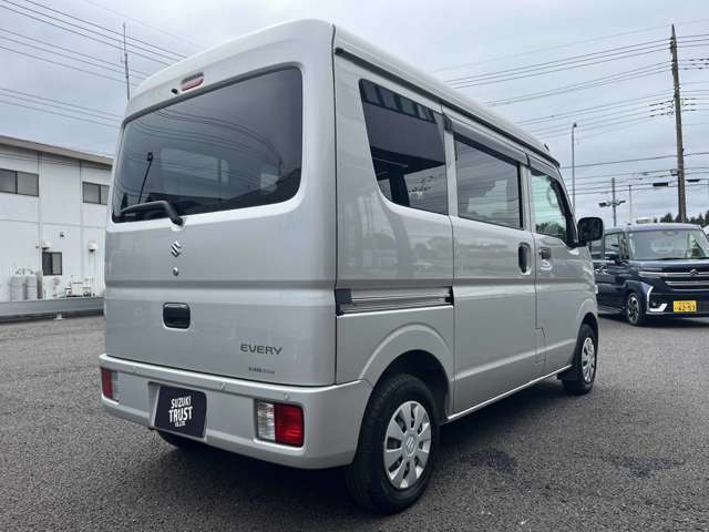 Suzuki Every 7