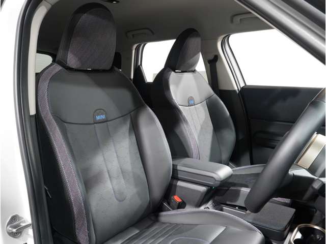 MINI Countryman 5