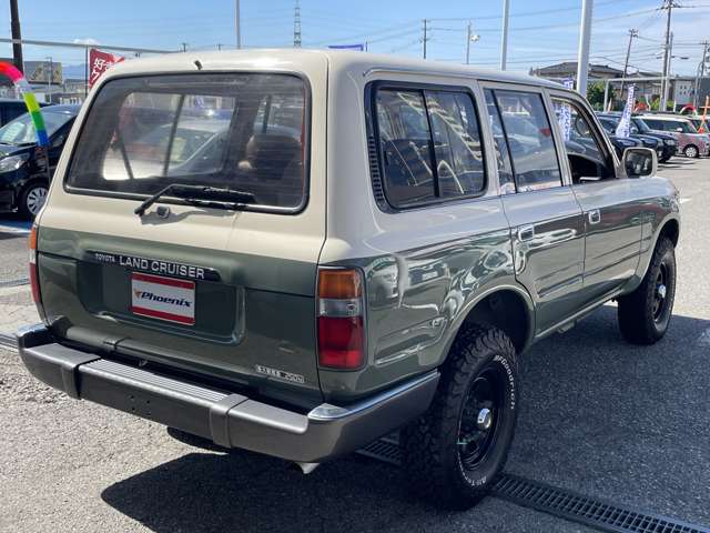 Toyota Land Cruiser 80 11
