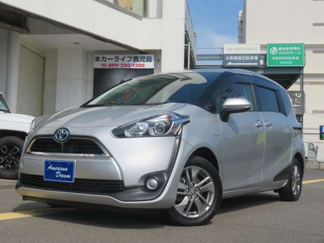 Toyota Sienta 3