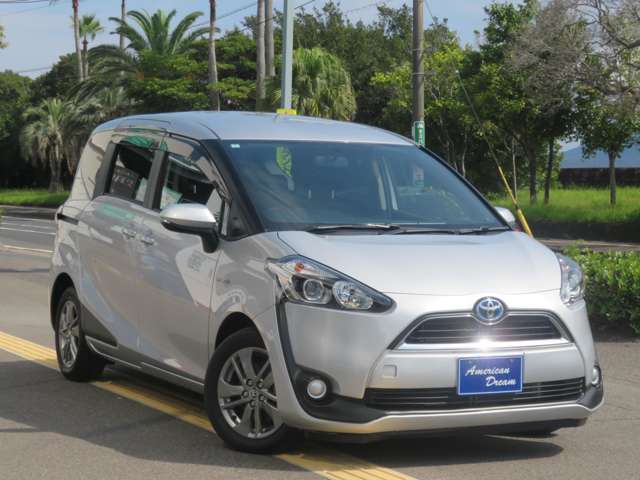 Toyota Sienta 9