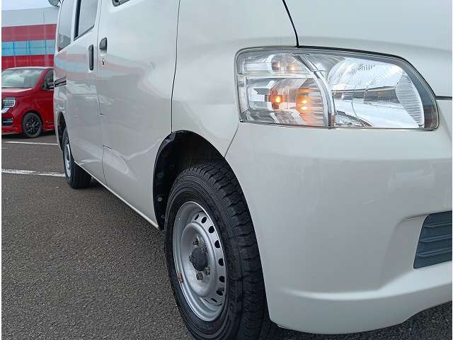 Toyota Light Ace Van 13