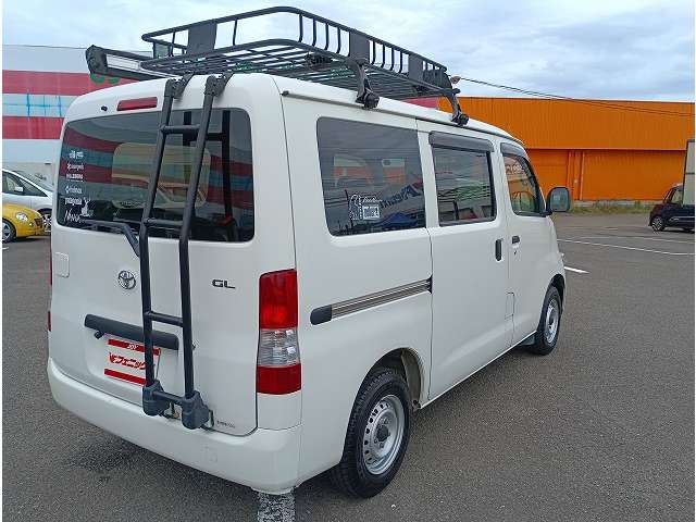 Toyota Light Ace Van 9