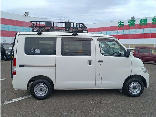 Toyota Light Ace Van 10