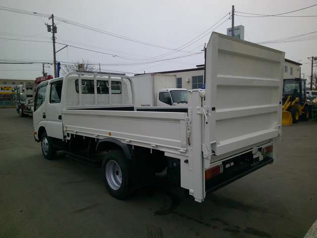 Hino Dutro 5