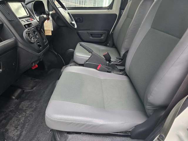 Toyota Town Ace Van 12