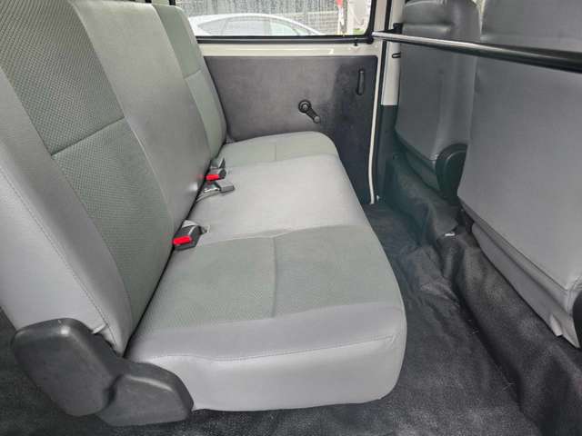 Toyota Town Ace Van 8