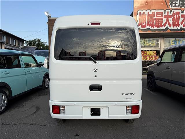Suzuki Every 12