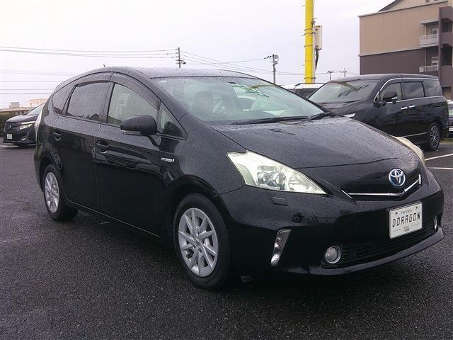 Toyota Prius α 7