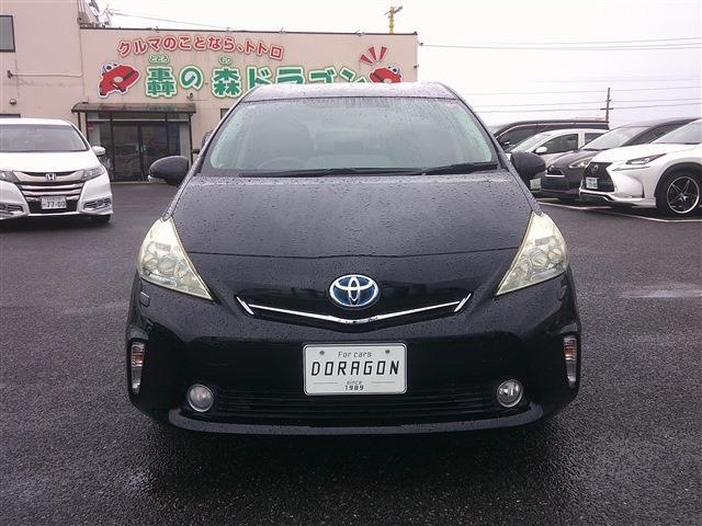 Toyota Prius α 8