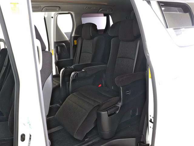 Toyota Alphard 7