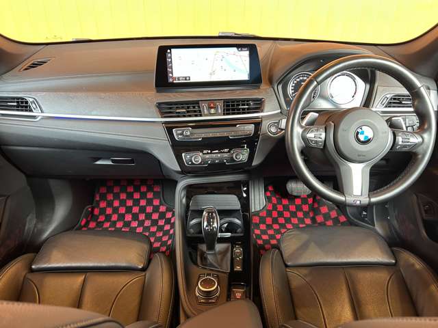 BMW X1 6