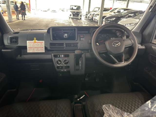 Daihatsu Hijet Cargo 5