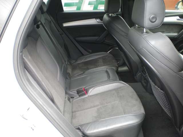 Audi Q5 11